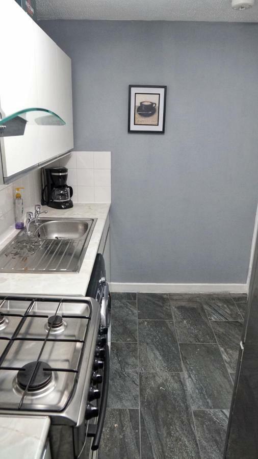 North London Apartment - Edmonton Ngoại thất bức ảnh